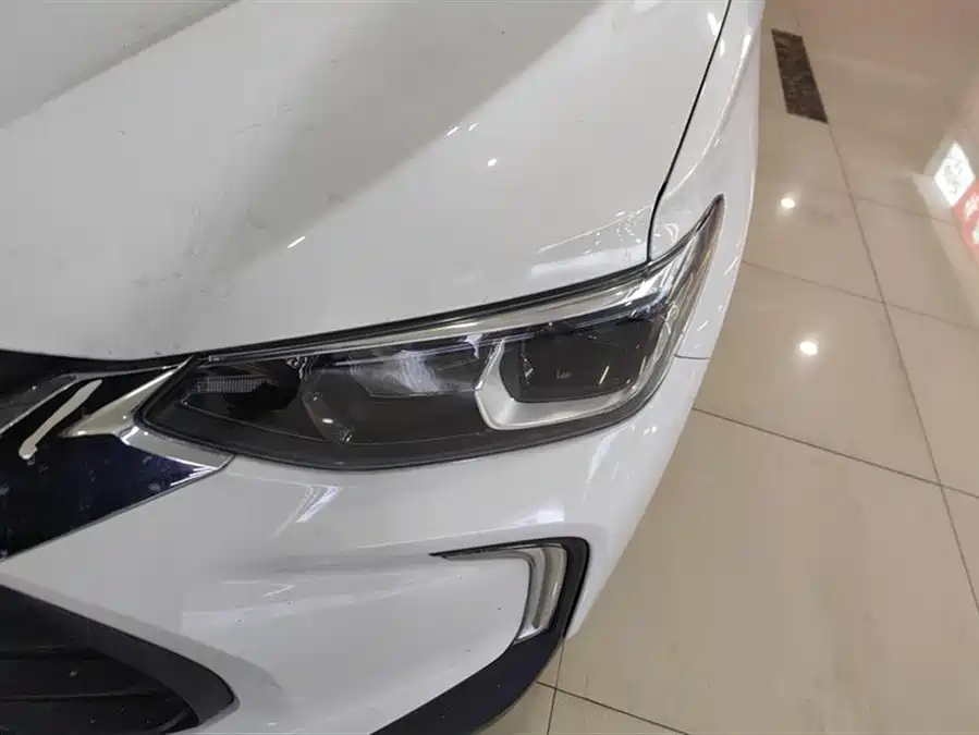 Chevrolet Trax 2022 Бензин