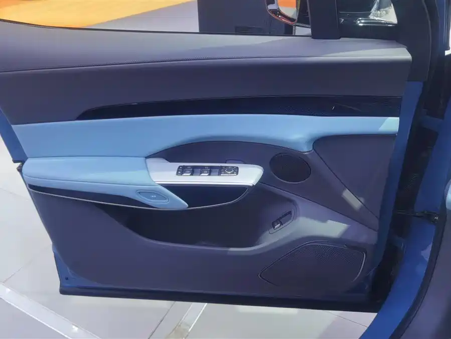 Hongqi Tiangong 08 2025 Электрический