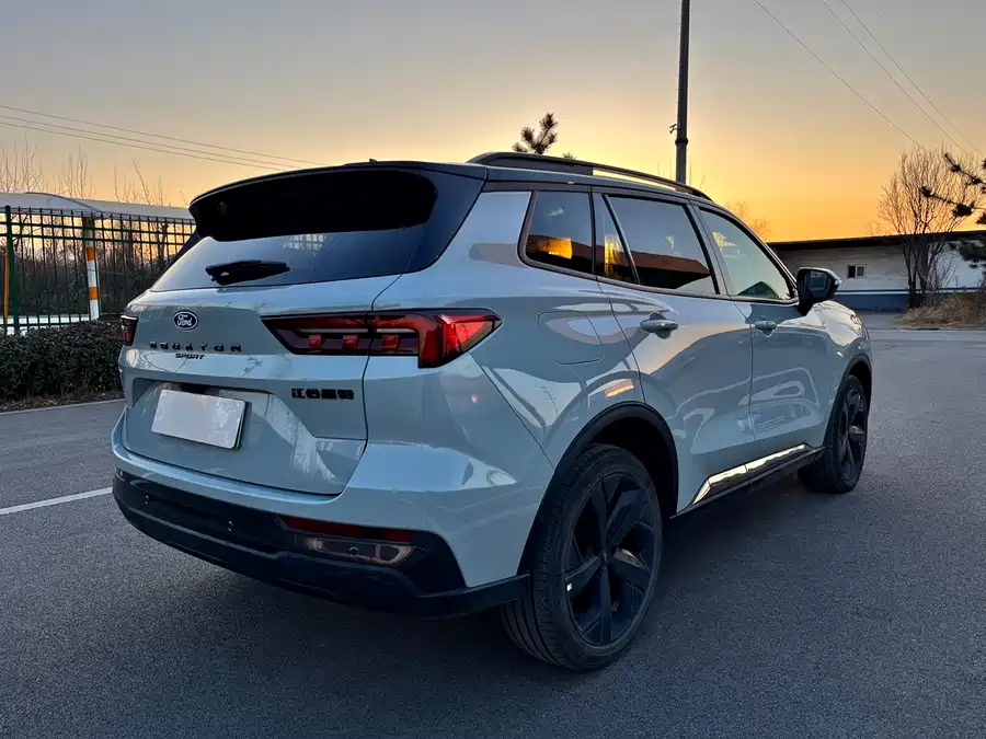 Ford Equator Sport 2024 Подключаемый гибрид