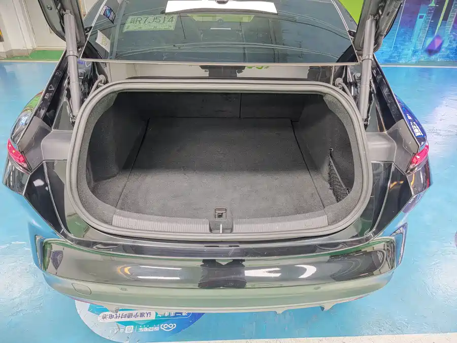 NIO ET5 2022 Электрический