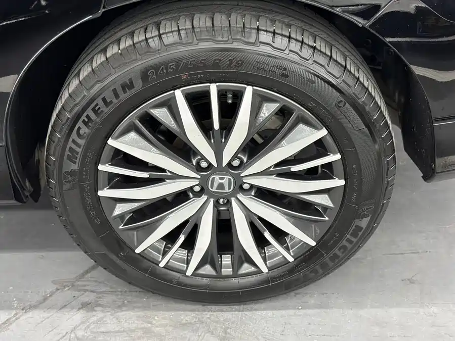 Honda Avancier 2023 Бензин