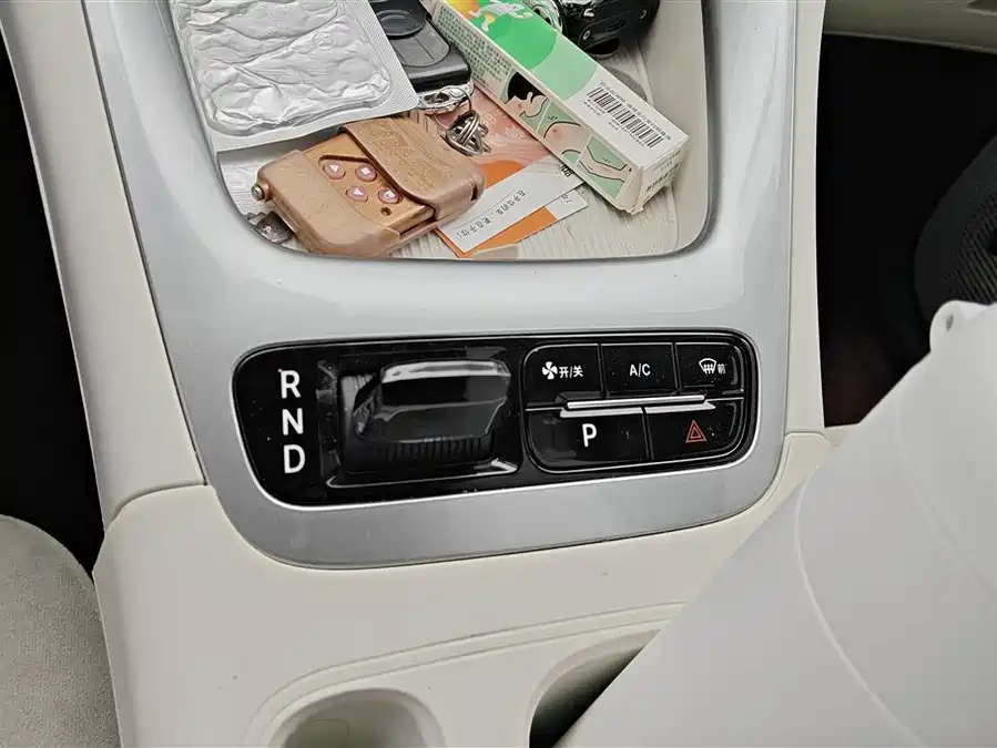 Geely Galaxy Geely Xingyuan 2025 Электрический