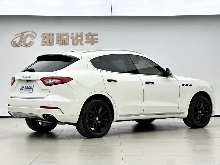 Maserati Levante 2018 Бензин