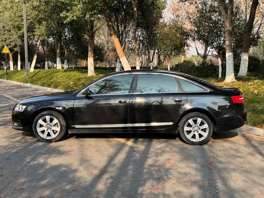 Audi A6L 2012 Бензин
