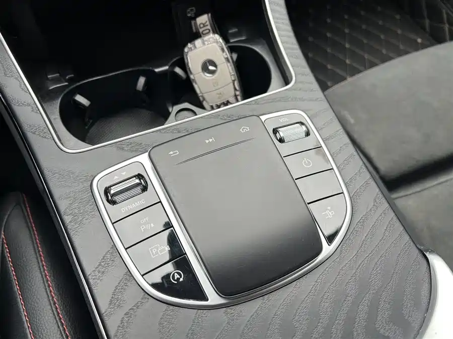 Mercedes-Benz C-Class 2023 Гибрид