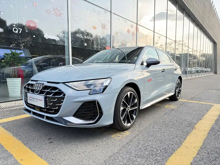 Audi A3 2024 Бензин