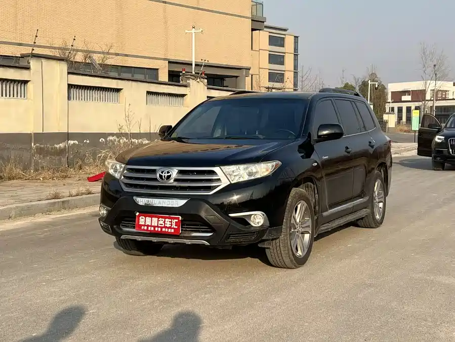 Toyota Highlander 2014 Бензин