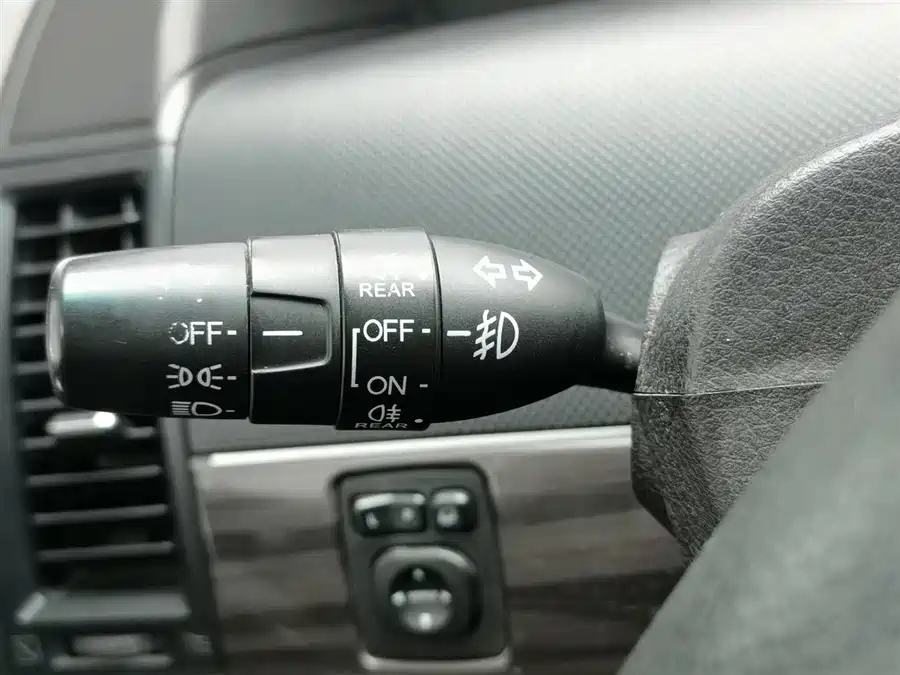 Luxgen U7 MPV 2018 Бензин