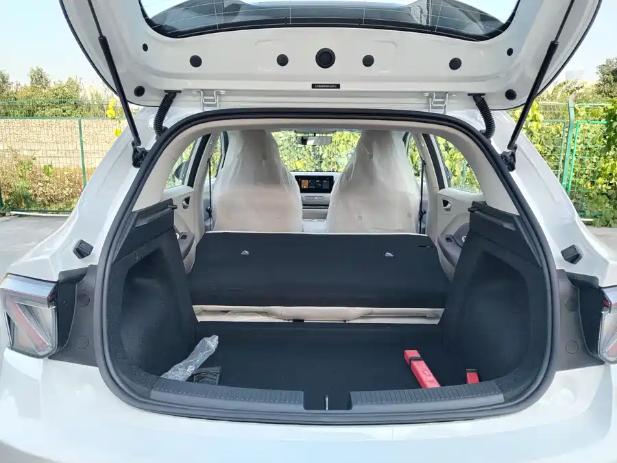 MG 4 2025 Электрический