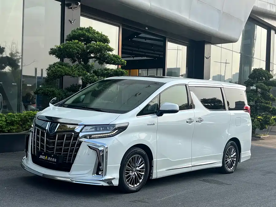 Toyota Alphard 2021 Гибрид