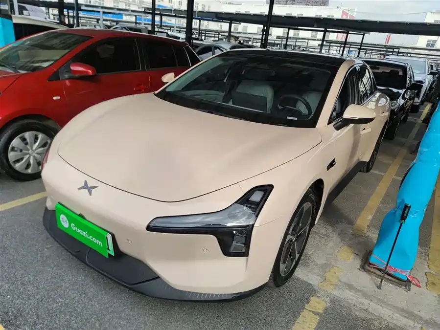 XPeng MONA M03 2025 Электрический