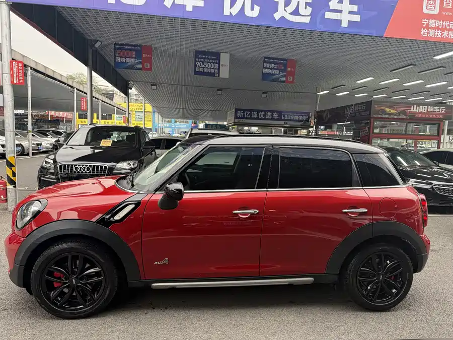 MINI COUNTRYMAN 2016 Бензин