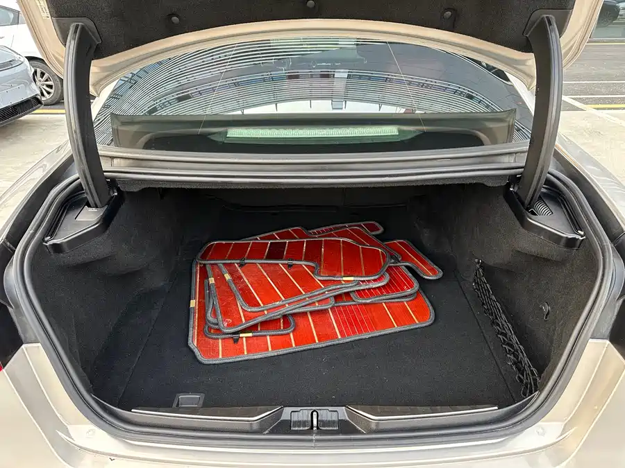 Maserati Quattroporte 2017 Бензин