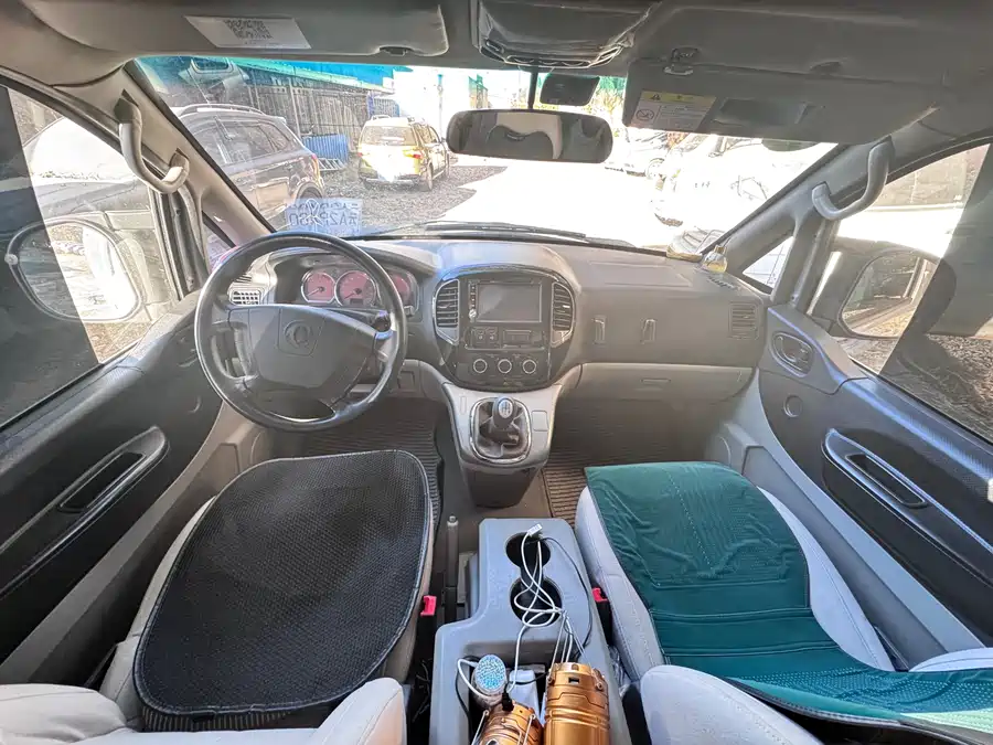 Dongfeng Forthing Lingzhi 2016 Бензин