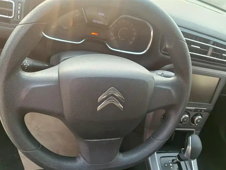 Citroen C4 Quatre 2017 Бензин