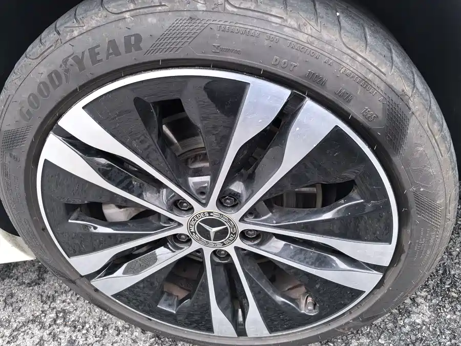 Mercedes-Benz C-Class EV 2023 Подключаемый гибрид