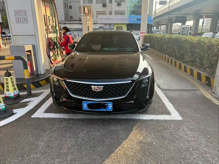 Cadillac CT5 2024 Бензин