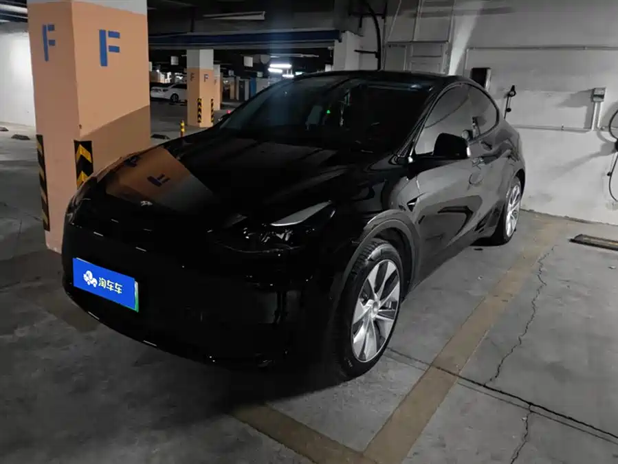 Tesla Model Y 2022 Электрический
