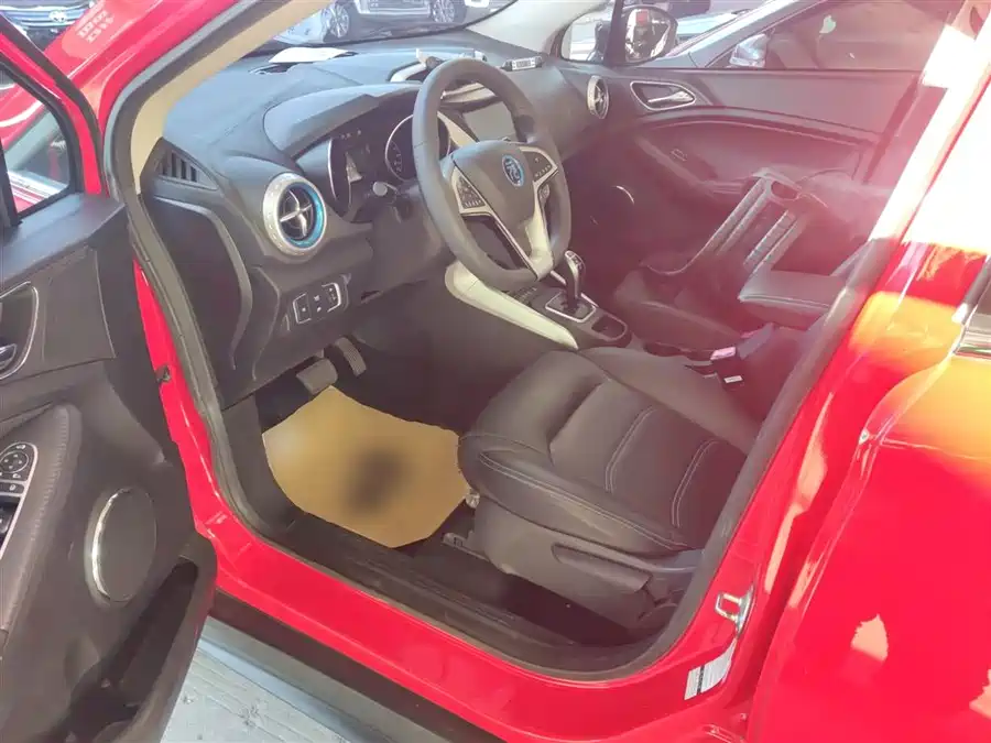 BYD Yuan EV 2019 Электрический