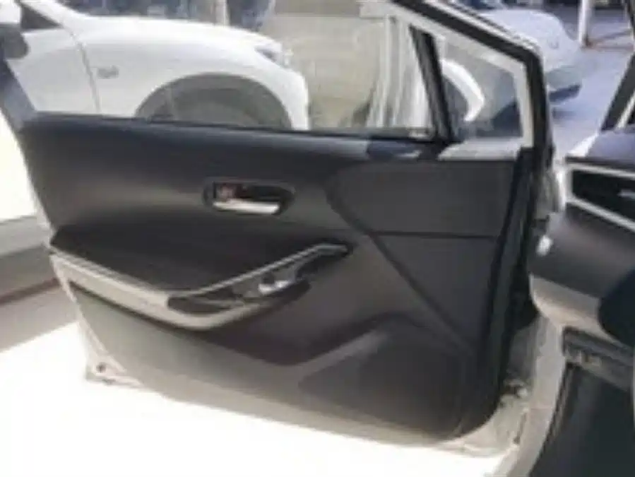 Toyota Corolla 2022 Гибрид