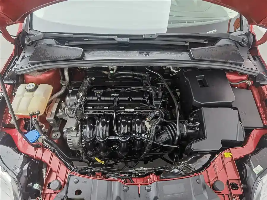 Ford Focus 2013 Бензин