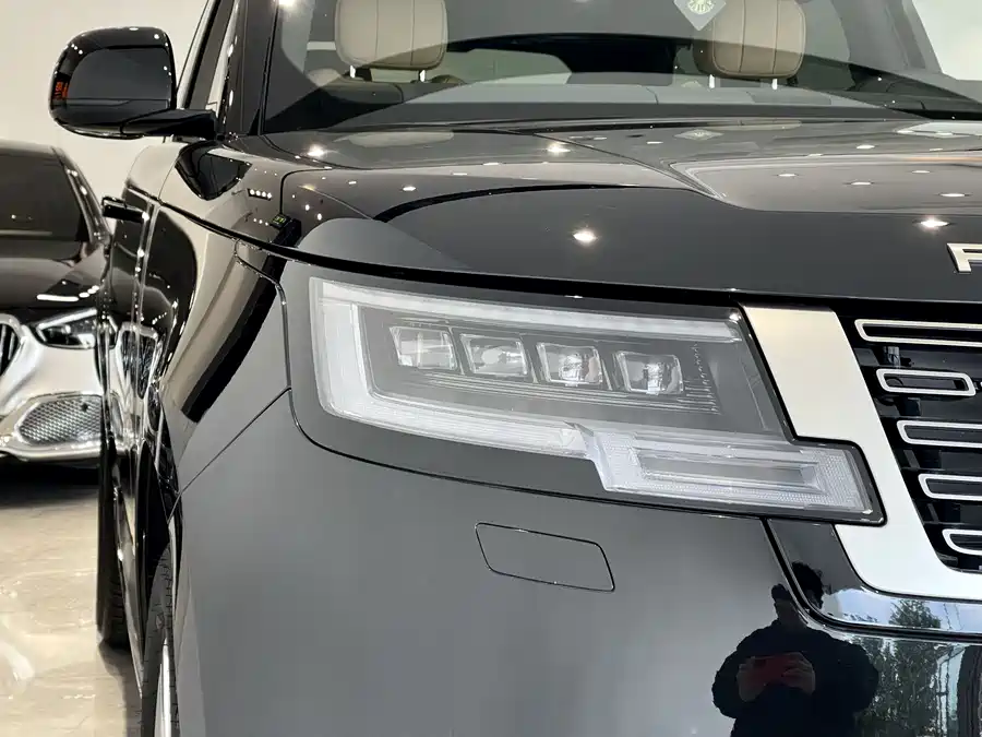 Land Rover Range Rover 2024 Гибрид