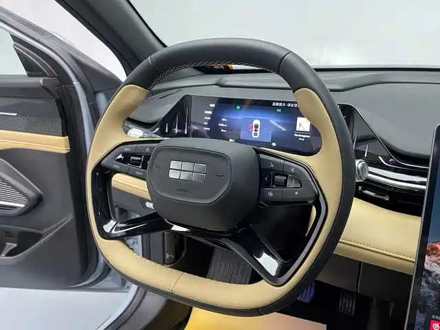 Geely Galaxy Galaxy L6 2025 Подключаемый гибрид