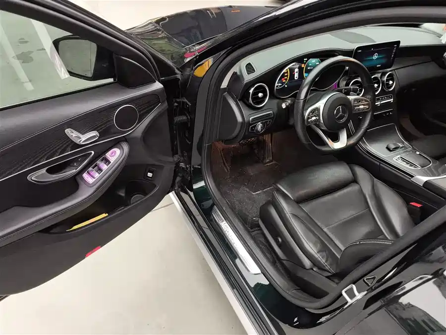 Mercedes-Benz C-Class 2021 Бензин