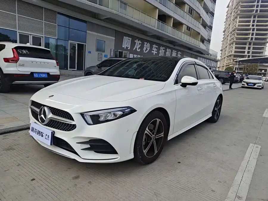 Mercedes-Benz A-Class 2023 Бензин