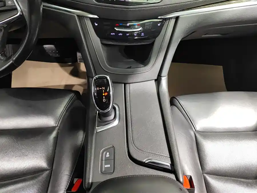 Cadillac XT5 2019 Бензин