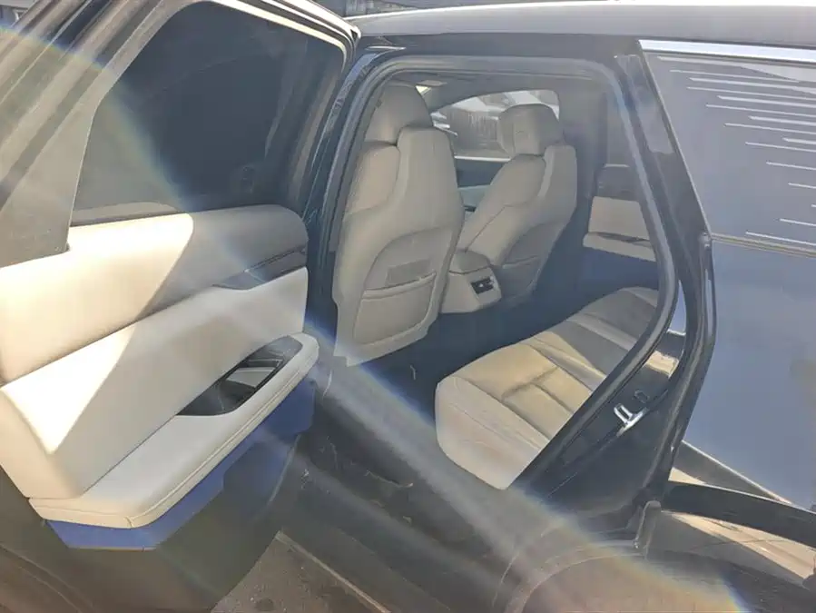 Cadillac iQ Aoge 2024 Электрический