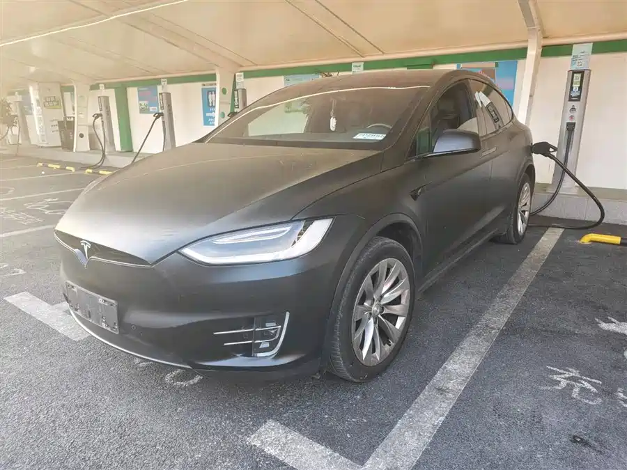 Tesla Model X 2019 Электрический