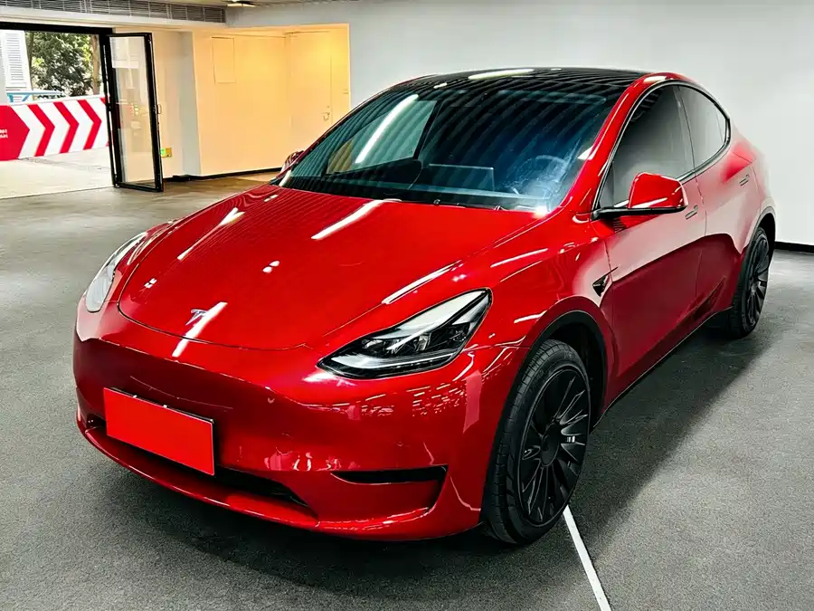 Tesla Model Y 2023 Электрический