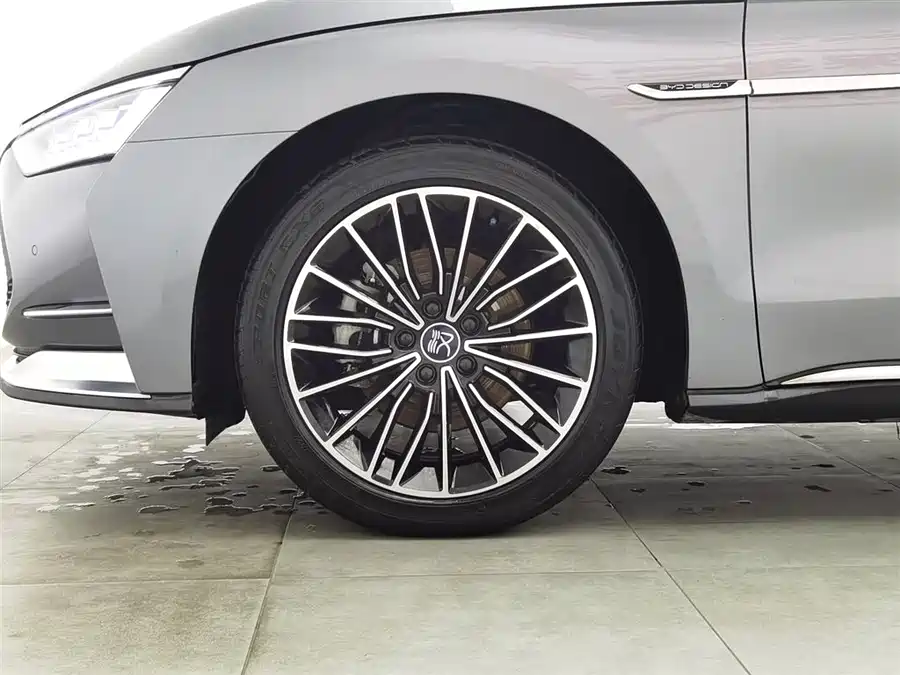 BYD Han 2021 Подключаемый гибрид