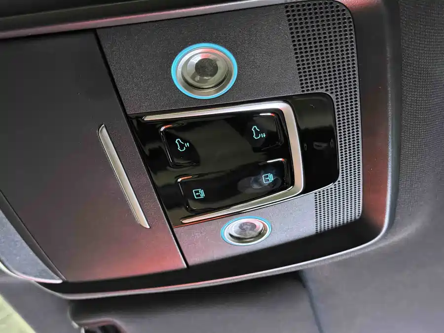 BYD Song PLUS EV 2025 Подключаемый гибрид