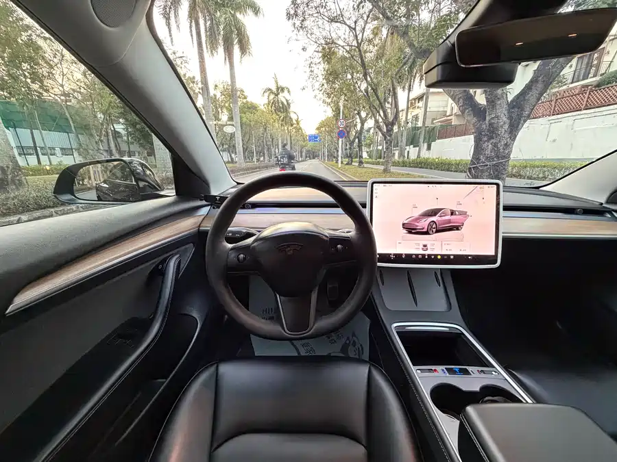 Tesla Model 3 2023 Электрический