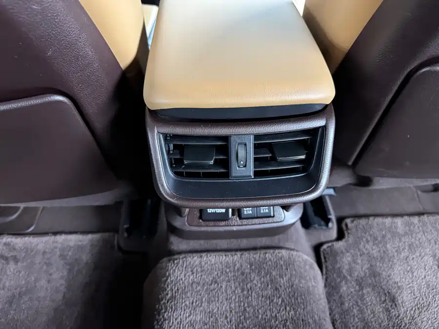 Lexus ES 2019 Бензин