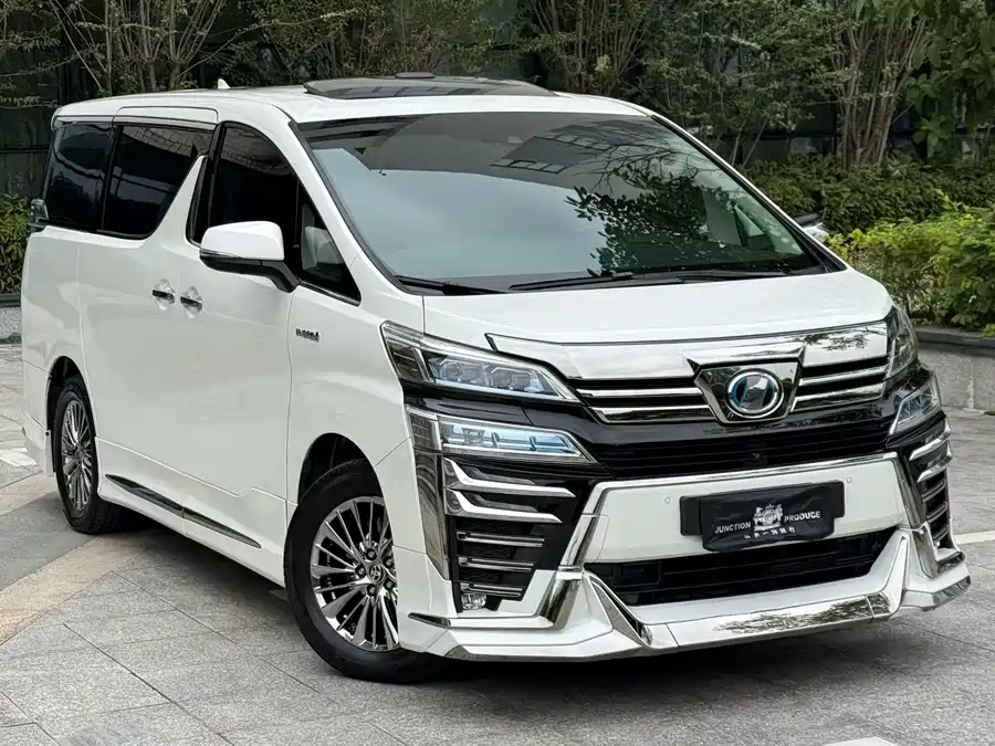 Toyota Vellfire 2020 Гибрид