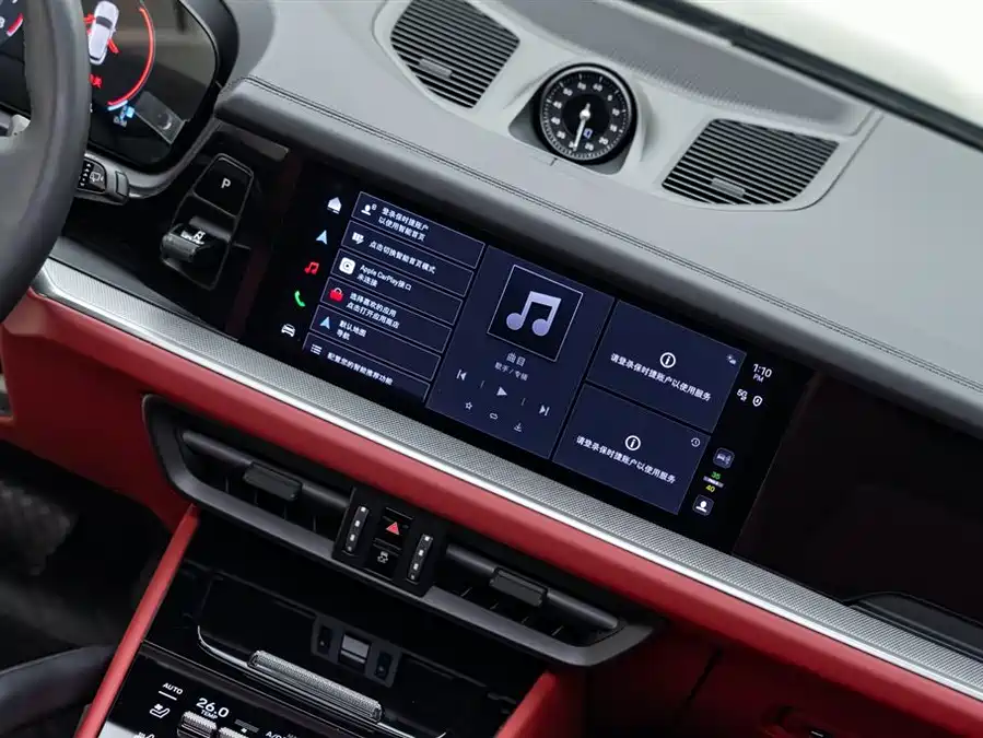 Porsche Cayenne 2025 Бензин