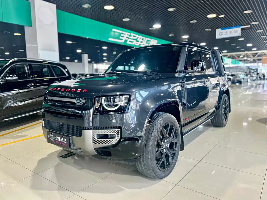Land Rover Defender 2024 Гибрид