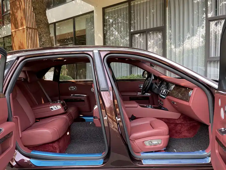 Rolls-Royce Ghost 2017 Бензин