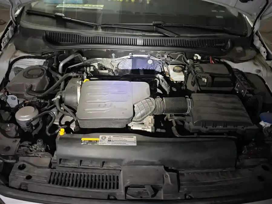 Volkswagen Polo 2023 Бензин