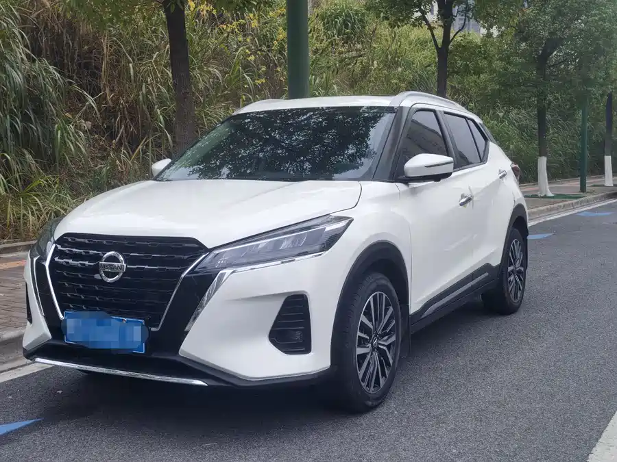 Nissan Kicks 2021 Бензин