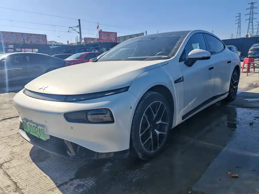 Xpeng P7 2023 Электрический