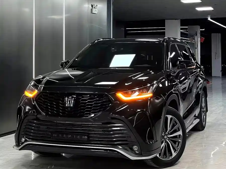 Toyota Crown Kluger 2024 Гибрид