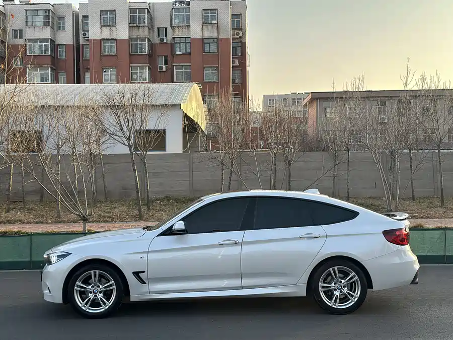 BMW 3 Series GT 2021 Бензин