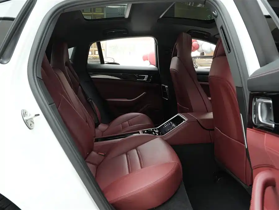 Porsche Panamera 2022 Бензин