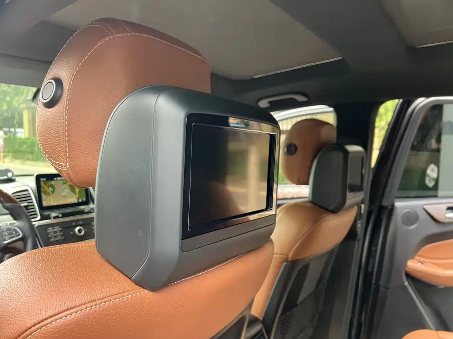 Mercedes-Benz GLS 2016 Бензин