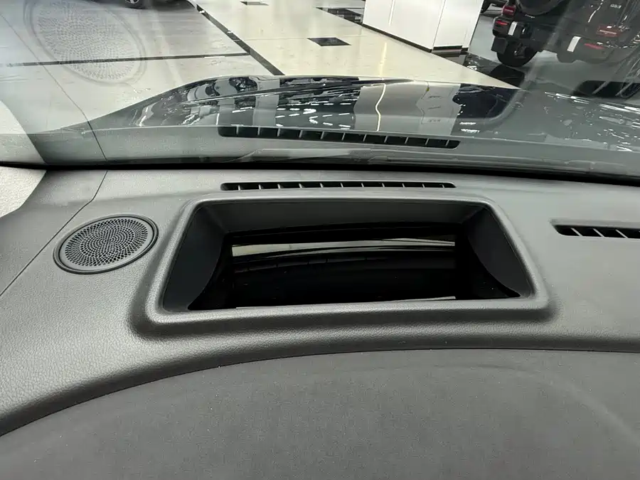 Voyah Dream 2025 Подключаемый гибрид