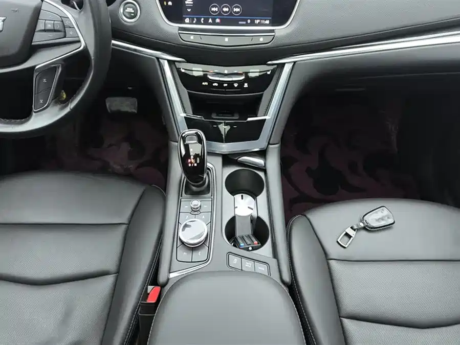 Cadillac XT5 2020 Бензин